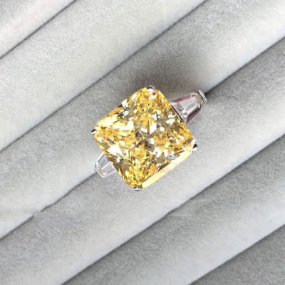 Bague de Fiançailles Diamant Carré Taillé Européen et Américain Diamant Émulé Super Éclatant Diamant Jaune Bague Ouverte Ajustable Adjustable opening gray