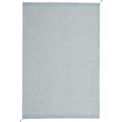 Muuto Ply tapijt Gerecycled - light blue - 170 x 240 cm