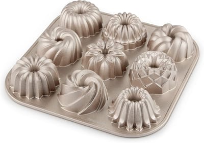 Luxe bakvorm voor 9 mini-bakcakes met antiaanbaklaag
