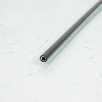 standaard zwarte mantel platte draad 26/10 klein voor Ø5mm motor chokekabel