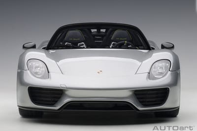 AUTOart 1/12 Porsche 918 Spyder "Weissach Package" - GT Silver