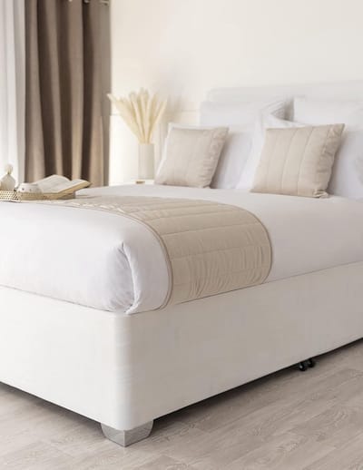 Bedbodemrok - Ombouwhoes - Slaapkamer Decoratie - Elastische Pasvorm - 48cm Diep - Off White