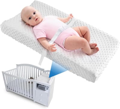 Baby Verschoonmat - Commode Mat - Baby Verzorging - Inclusief Wasbare Hoes - 68x40 cm - Wit