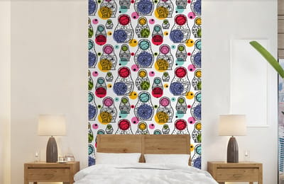 Behang - Fotobehang Matroesjka - Patronen - Baby - Breedte 120 cm x hoogte 240 cm
