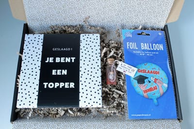 Brievenbus cadeau 'Geslaagd Rijbewijs'  - cadeau rijbewijs - folieballon