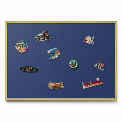 Tulup Magneetbord met Gouden Frame - Marine Magneetbord Met Effen Achtergrond - 100 cm x 70 cm - Marineblauwe kleur - Magneetbord Voor Thuiskantoor - Magnetisch Bord voor Thuis en Kantoor - Magneetbord voor Herinneringen