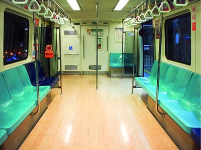 Vliesfotobehang Fotobehang 7 Banen, Metro Art. nummer: 18020