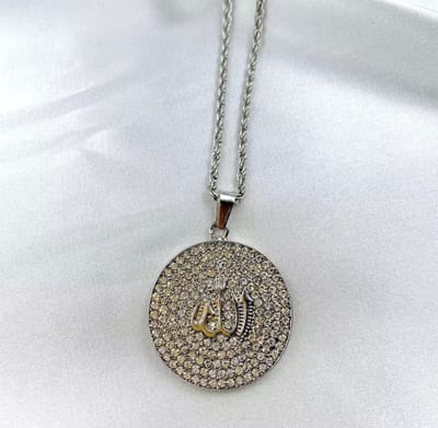Akyol - Allah - Liefde - Islam - cadeau islam gelovige - god - ketting - gift - islam ketting - ramadan - leuke cadeau met ramadan - allah ketting - islam ketting - eid mubarek -ramadan - ramadan cadeau - ketting allah - ketting moslim