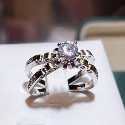 Platina met diamant belegde, verweven bloemknop kroonring voor damesverloving, verloving, trouwring No. 10 gray