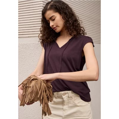 Shirt met losse schouders en gespleten hals