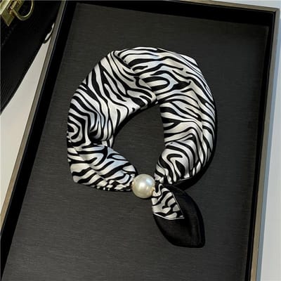 Kettingen Parels Magnetische Sluitingen Sjaals Korte Sleutelbeenderen Kledingaccessoires Nekbescherming Littekenbedekking Dames Sjaals black