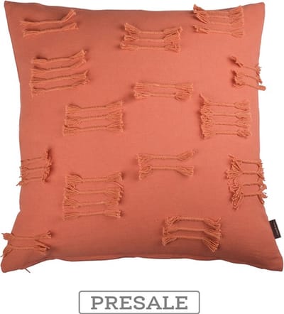 Uneven Ruffle Dark Peach Kussen | 45 X 45 | Sierkussen Voor Woonkamer Of Slaapkamer