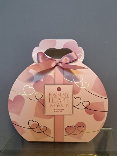 geschenkset vrouwen verjaardag - moeder dag - valentijn - geliefde - leuk geschenk - rozen - bad set