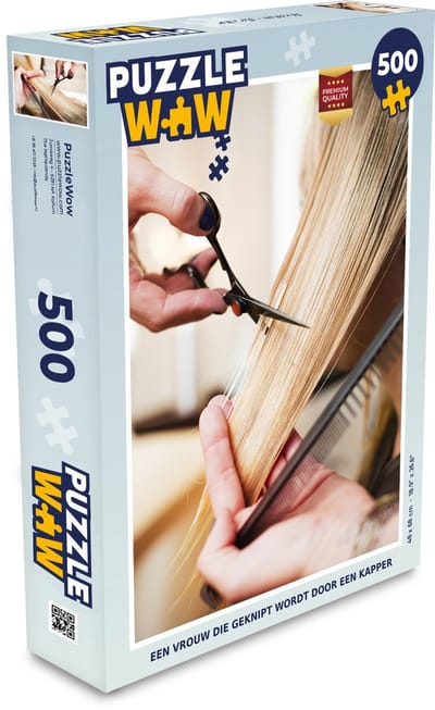 Puzzel Een vrouw die geknipt wordt door een kapper - Legpuzzel - Puzzel 500 stukjes
