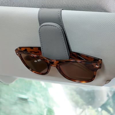 Livé® Magnetische Brillenhouder – PU Leren Clip voor Auto Zonneklep met Kaartjeshouder – Grijs
