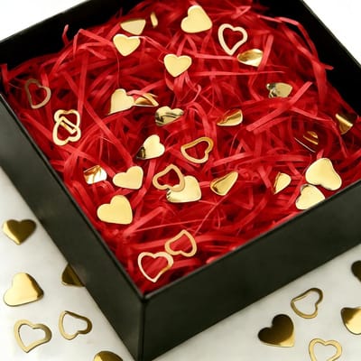 Rood versnipperd tissuepapier voor geschenkdozen, decoratie en feestversiering - 100% gerecycled materiaal