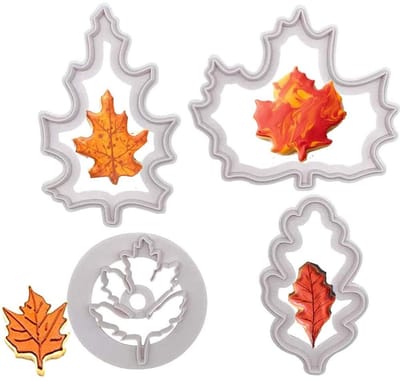 Dailygoods- Snijder Set 4 Stuks - Esdoornblad Uitstekers - Food-Grade Plastic - Wasbaar - Herfst Decoraties - Afmetingen 6,2-9,5 cm
