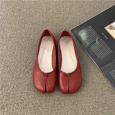 Koreaanse Versie van Paardenhoef Schoenen Split Teen Dames Schoenen met Lage Instap Nieuwe Eénbenige Varkenspoot Veelzijdige Oma Platte Bonenschoenen 38 beige