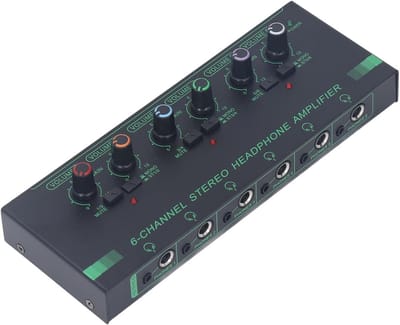 Hoofdtelefoonsplitter met 6 kanalen en verschillende aansluitingen voor live optredens en opnamestudio's.