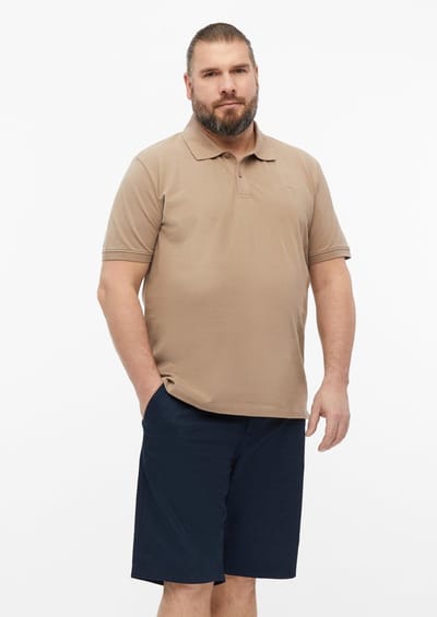 Klassiek piqué polo met geborduurd logo en zijsplitten s.Oliver