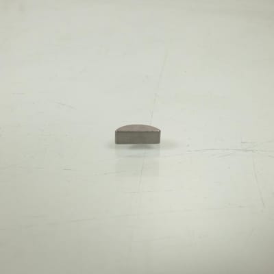 Halve maan contactsleutel 4x5x12.4mm voor Peugeot 50 Kisbee scooter nieuw