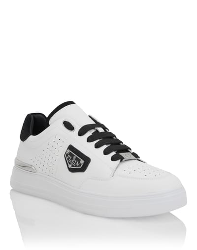Lo-Top Sneakers