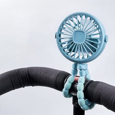 Set van 1 - Handventilator - Kinderwagenventilator - Statiefventilator - Bureauventilator - Stil - USB oplaadbaar - Draagbaar en ophangbaar - 3 windsnelheden - Geschikt voor wiegjes, autostoeltjes, bureaus, loopbanden en op reis - 21*9,5 cm - Blauw