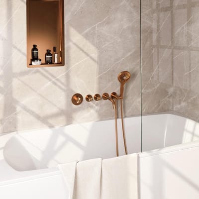 Brauer Copper Carving Thermostatische Inbouw Badkraan Uitloop - 3 stand - Doucheslang - Wandaansluitbocht - Handdouche - Koper Geborsteld Pvd