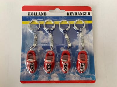 Sleutelhanger met klomp - 4 stuks in blister - rood met Amsterdam kruizen
