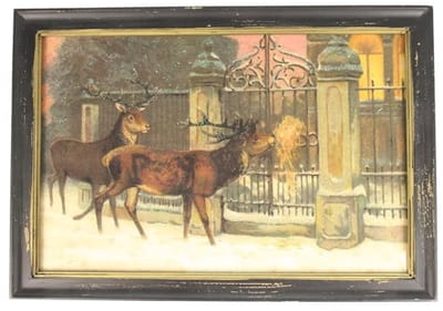 Lijstje hout zwart Herten bij poort, 34x23,5cm