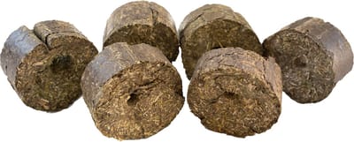 Lax Luzerne blok met gat voor paarden - Gezonde ruwvoersnack voor paarden - Stofvrij - Luzerne - Hoogwaardig voer - 3 kg