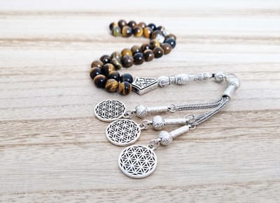 Handgemaakte tesbih "tasbih" natuursteen "Tijgeroog" - Aantal kralen 33 - Diameter kralen 8 MM - met metaal tassel "model 13" - Een mooi cadeau-idee