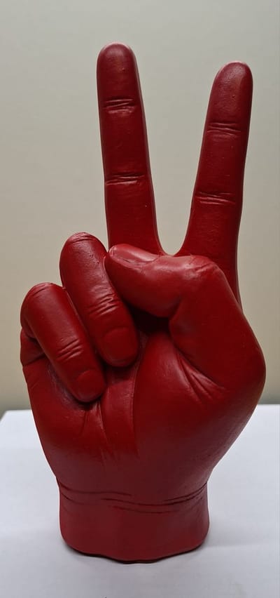 Hand Peace Beelden - 8 kleuren - Rood - Losse beelden - Polyresin - Polystone - Wonen - Decoratie - Woondecoratie - Merchandise - Mancave