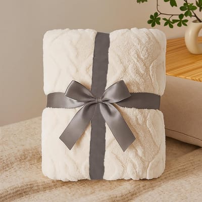 Zachte Flanellen Dekentje Beige 200 x 230 cm, Ideaal voor Sofa en Bed, Ademend en Huidvriendelijk, Perfect voor Thuis en Reizen, Beschikbaar in Diverse Maten