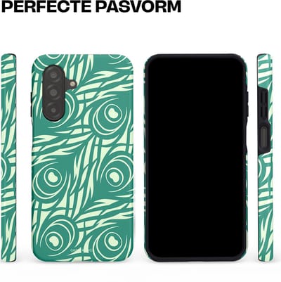 Casetastic hoesje geschikt voor Samsung Galaxy A26 - Dubbellaagse bescherming - Troste Turquoise Pauw Veren - Fashion Case - Turquoise Mintgroen Crème