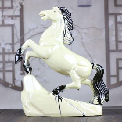 Tang Sancai Céramique Cheval Artisanat Décorations et Cadeaux Salon Bureau Succès Cheval immédiatement Chine Style animaux Ornement