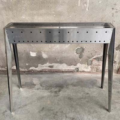 Spiedini Saté-bbq Java 80 - Luxe, dubbelwandige houtskoolbarbecue met horizontaal rooster voor sate of andere spiesjes - 80 cm lang, 11 cm breed, 83 cm hoog - Materiaal: roestvrijstaal