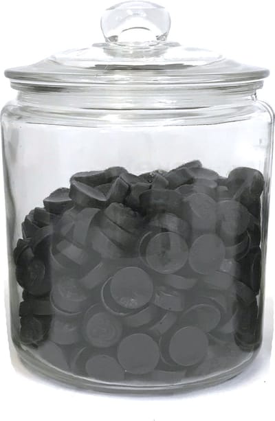Grote glazen snoeppot-koekjespot-voorraadpot (wordt leeg geleverd). MAAT - L 25cm hoog, doorsnede 19cm Inhoud 3,8 liter is bijvoorbeeld 3 kilo drop