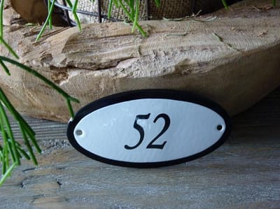Emaille huisnummer 10x5 wit nr. 52