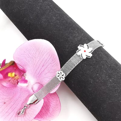 Melati - armband 16.5+5.5 cm - Flexibel - Herdenkingen - symbool - Zilverkleur - RVS, - Indische Jasmijn - Heel erg gewaardigd om te dragen - Respect – Herdenking een echte eyecatcher.