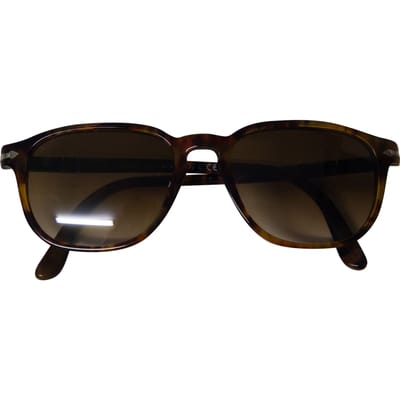 Ray-Ban gepolariseerde zonnebril in bruin en zwart acetaat.