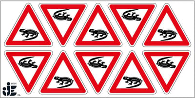Pas op overstekende salamanders sticker | 5 cm - 10 stuks per vel