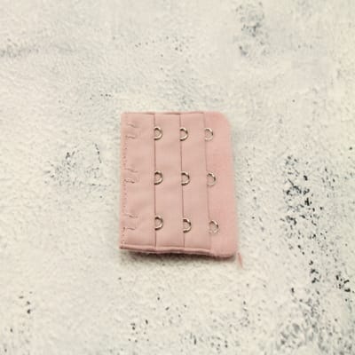 Beha Verlenger 3 Haaks Mat Roze (per stuk)