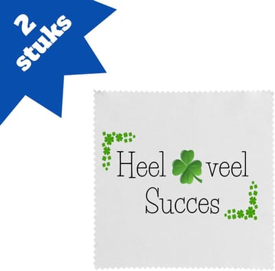 Akyol - afscheid collega cadeau - brillendoekjes - Collega - collega met opdruk - collega kado - collega cadeau - collega afscheid - klavertje vier - verjaardag - liefste collega - leuk kado om te geven - 17,8 bij 17,8 cm - 2 stuks