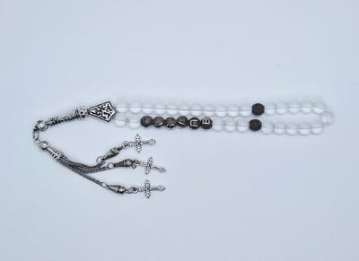 Handgemaakte naam tasbih 33 Kralen Natuursteen “Selenite” - met metaal tassel “ Kruis"- Met je naam of de naam van uw geliefde- 8 mm diameter van de korrel