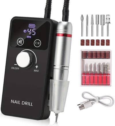 CRVFTED Professionele Nail Drill - Elektrische Nagelvijl - Nagelfrees – 45.000 RPM – LCD Display – Oplaadbaar 2000mAh – Inclusief 11 Bits & Schuurbandjes – Elektrische Nagelboor voor Acryl & Gelnagels – Laag Geluidsniveau – Zwart