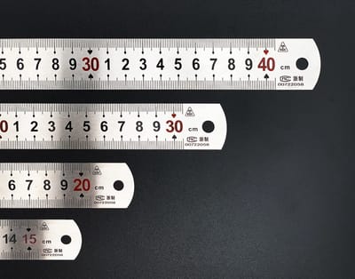 Roestvrijstalen - Linialen Set - Metrisch en Imperiaal - Timmerwerk - Modelbouw - Schilderen - Meten - Geschikt voor Creatieve Projecten - Zilverkleurig - 4 Stuks