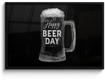Poster in lijst - Fotolijst 90x60 cm - Posters - Bierpul - Witte krijtletters - Happy beer day - Posterlijst zwart - Decoratie - Wanddecoratie woonkamer - Muurdecoratie slaapkamer