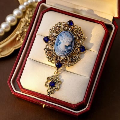 Pendentif Relief Beauté Vintage Classique Femmes Hommes Broches Corsage Mode Unisexe Style Baroque Rétro Badges Boucles Épingles en Cristal