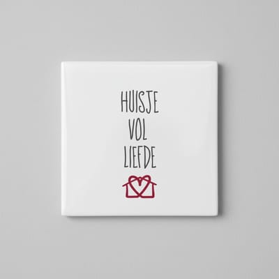 Huisje Vol Liefde Tegel 15x15 cm – Minimalistische Gezellige Keramische Decoratieve Tegel voor Woondecoratie